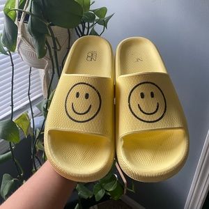 been worn a few times but still in good condition